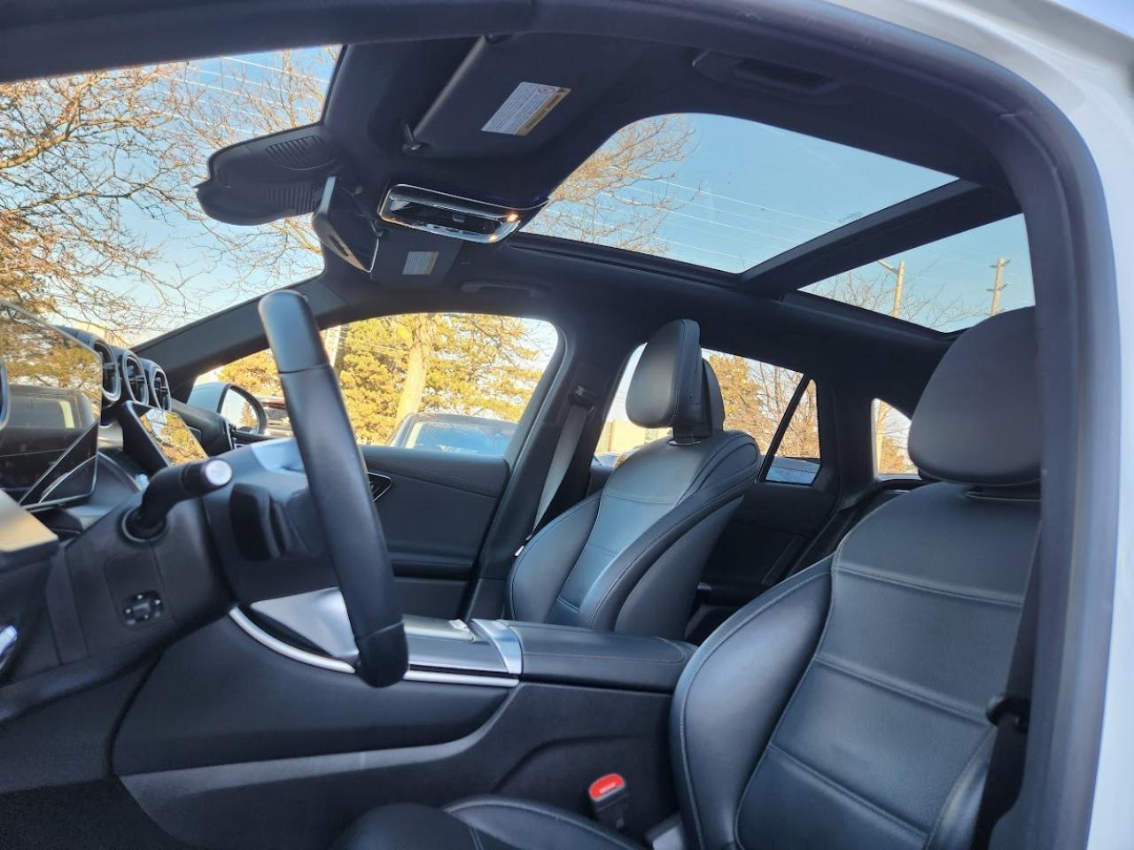 2024 Mercedes-Benz GLC GLC 300 4MATIC SUV, EXCLUSIVE PKG, PANO, CARPLAY, Photo2