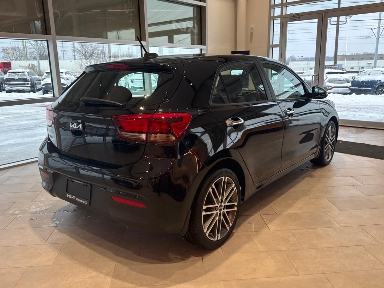 2023 Kia Rio 5-door EX Premium IVT Photo