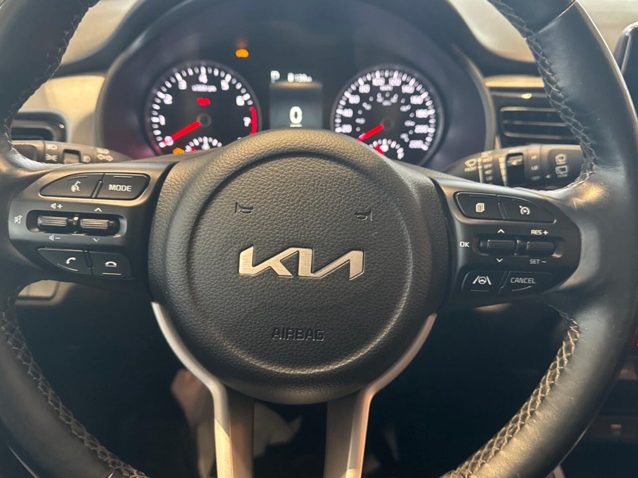 2023 Kia Rio 5-door EX Premium IVT Photo