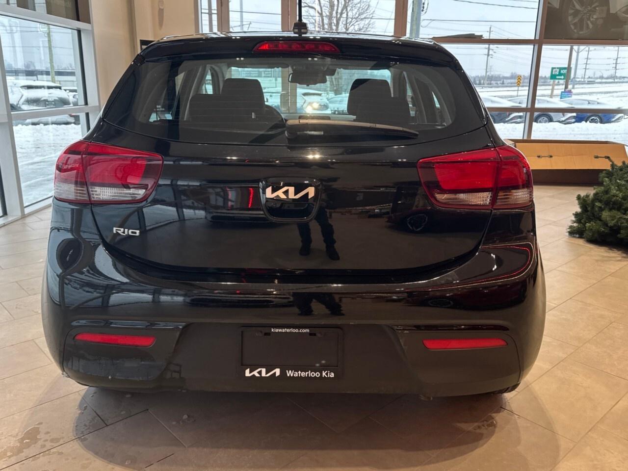 2023 Kia Rio 5-door EX Premium IVT Photo