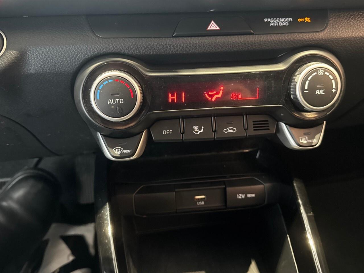 2023 Kia Rio 5-door EX Premium IVT Photo