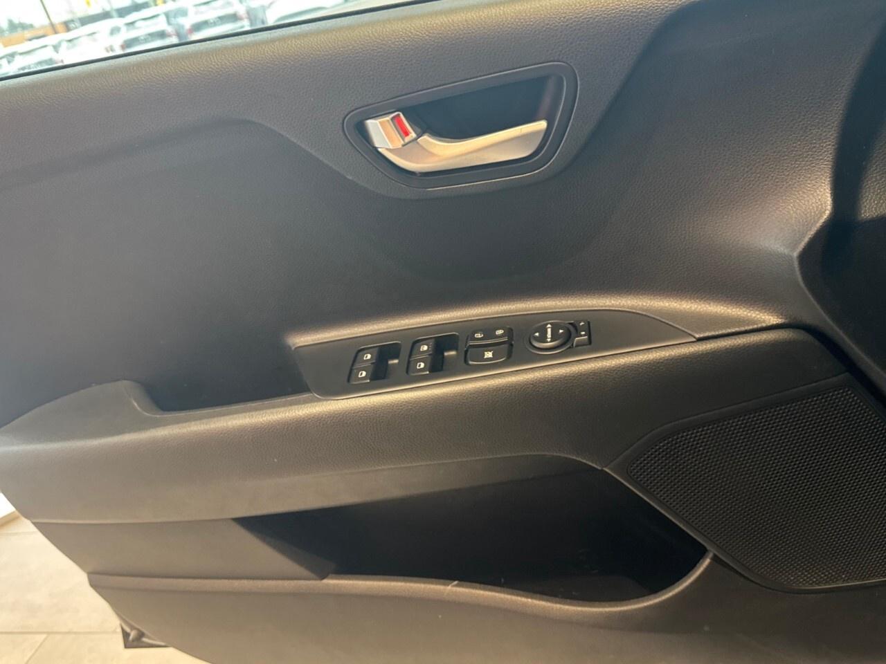 2023 Kia Rio 5-door EX Premium IVT Photo