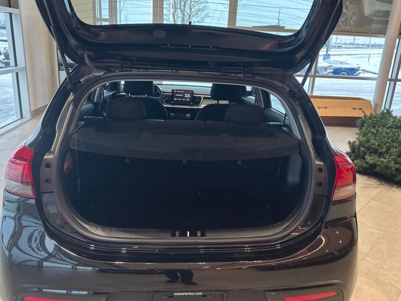 2023 Kia Rio 5-door EX Premium IVT Photo