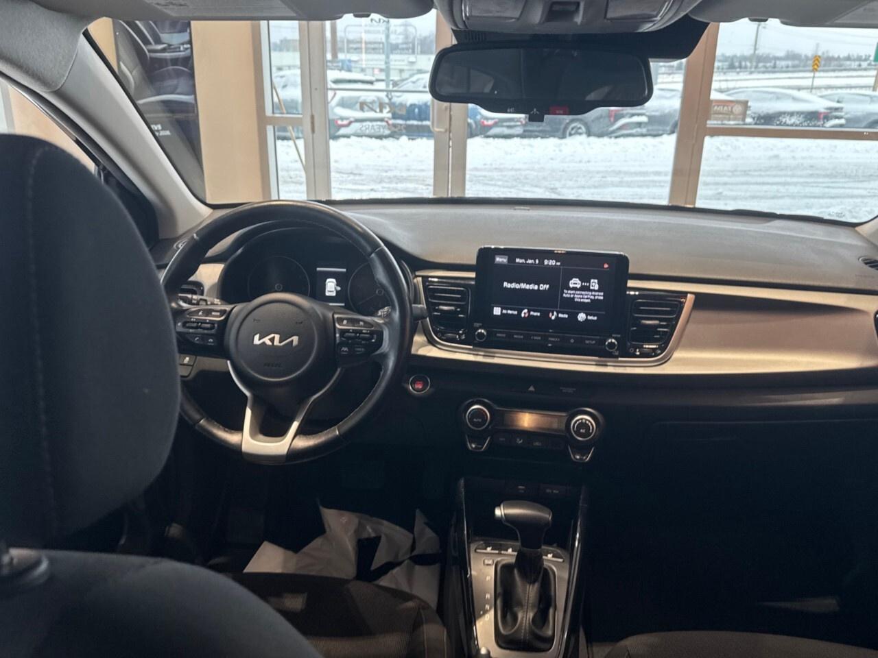 2023 Kia Rio 5-door EX Premium IVT Photo