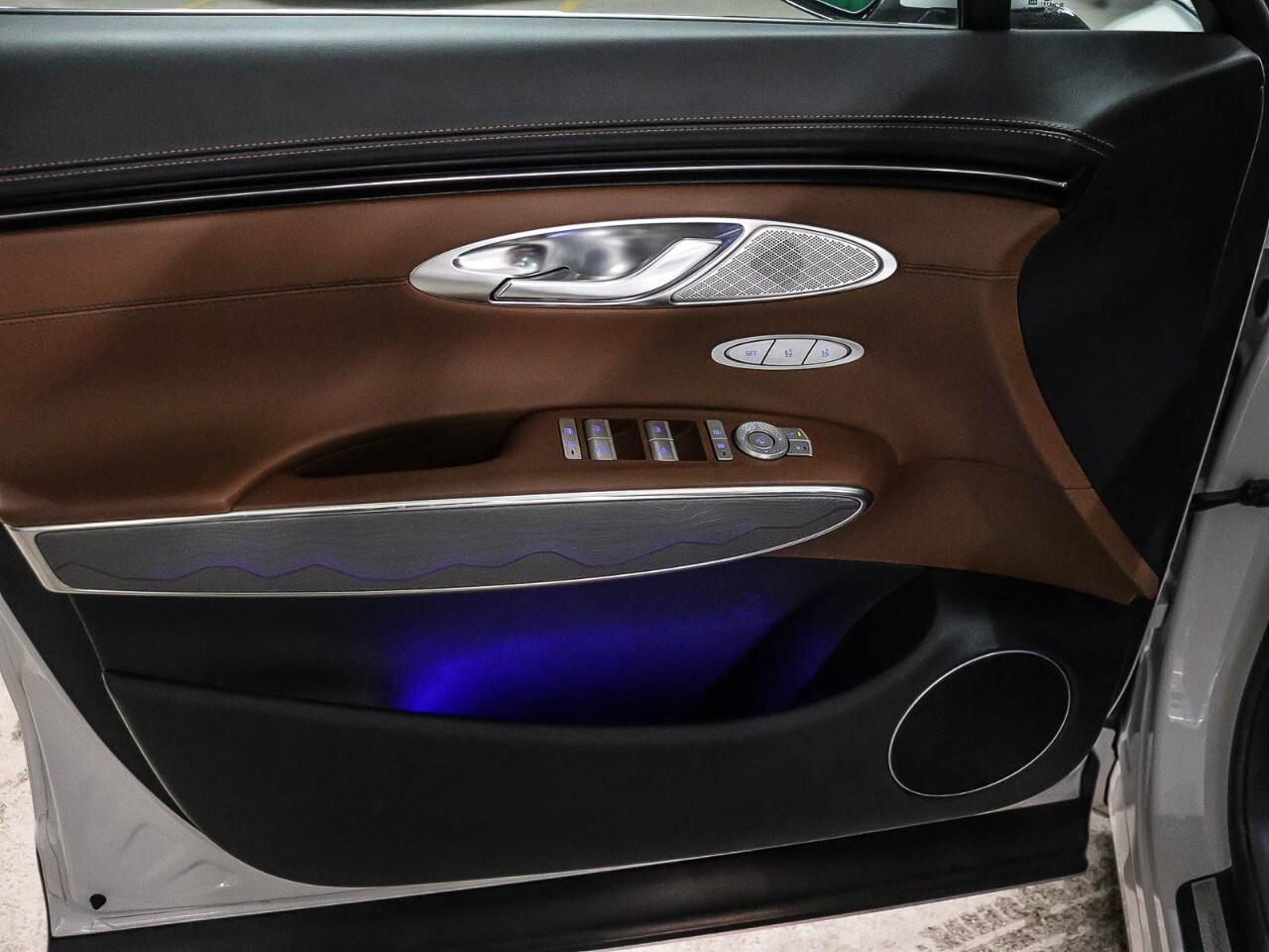 2024 Genesis GV70 2.5T Advanced AWD Photo