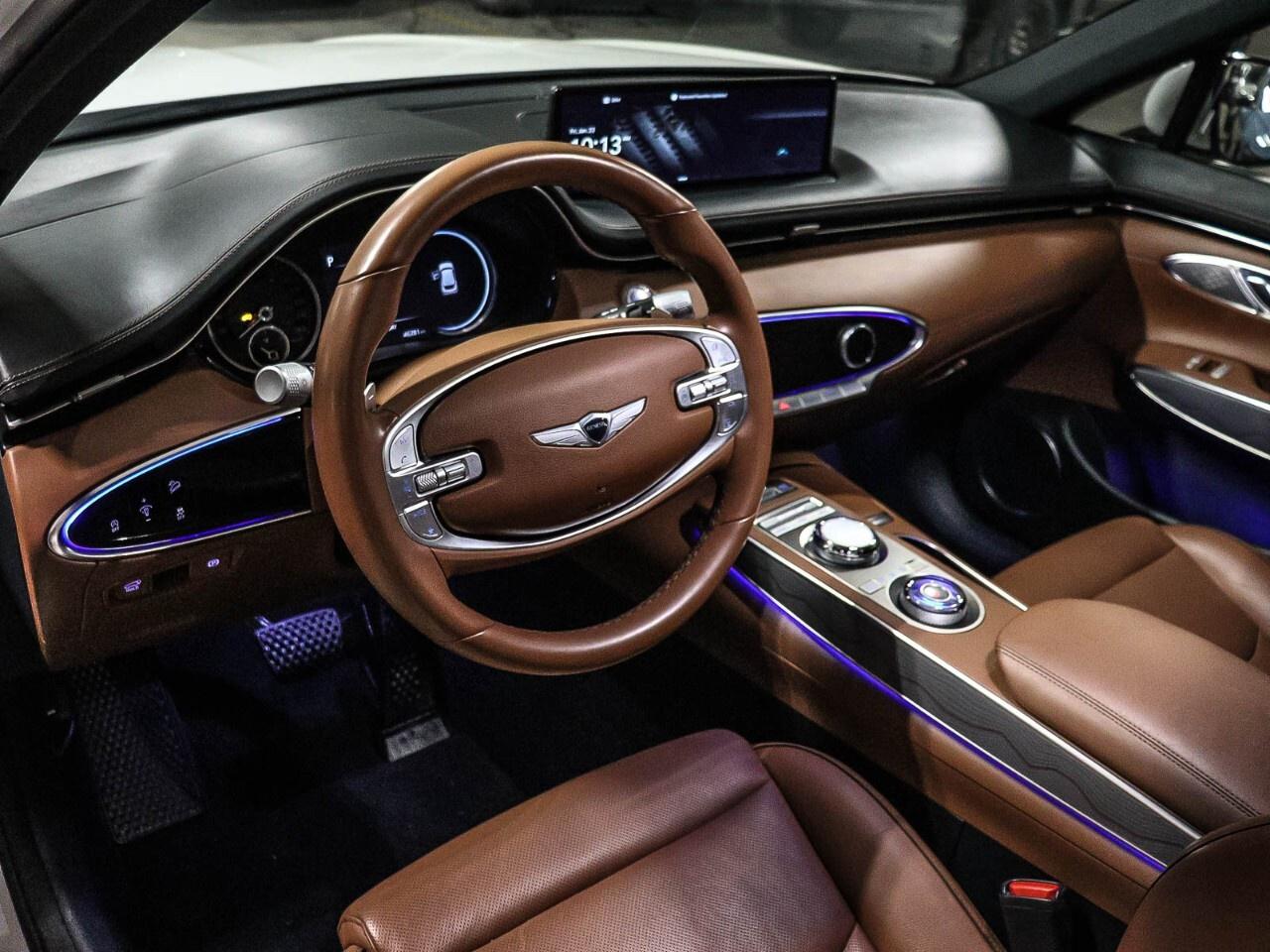 2024 Genesis GV70 2.5T Advanced AWD Photo