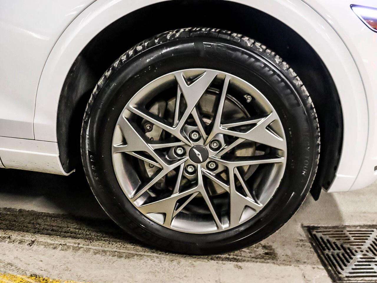 2024 Genesis GV70 2.5T Advanced AWD Photo