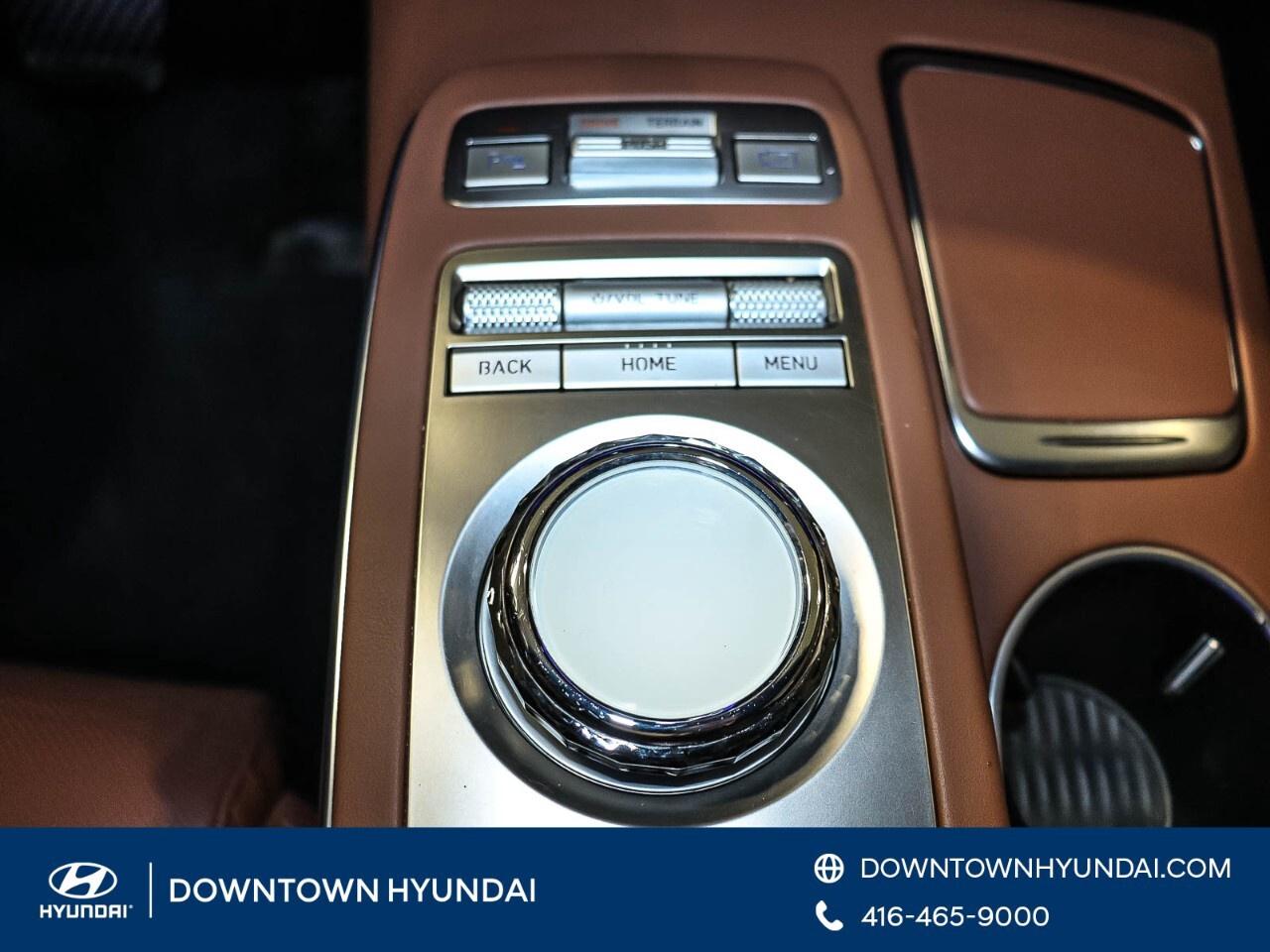 2024 Genesis GV70 2.5T Advanced AWD Photo