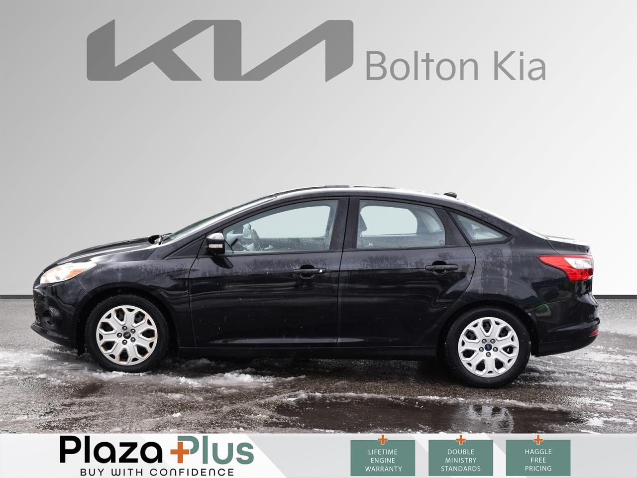 2014 Ford Focus SE Clean CarFax report  SOLD AS IS   great service Photo3