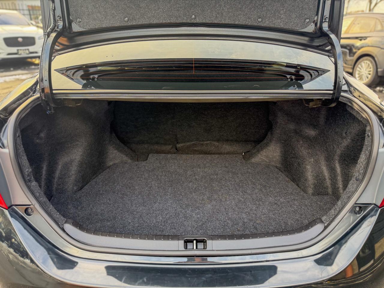 2018 Toyota Corolla XSE/NO ACCIDENTS/LOW KM/NAVI/ACC/CAMERA/ROOF/1.8L Photo