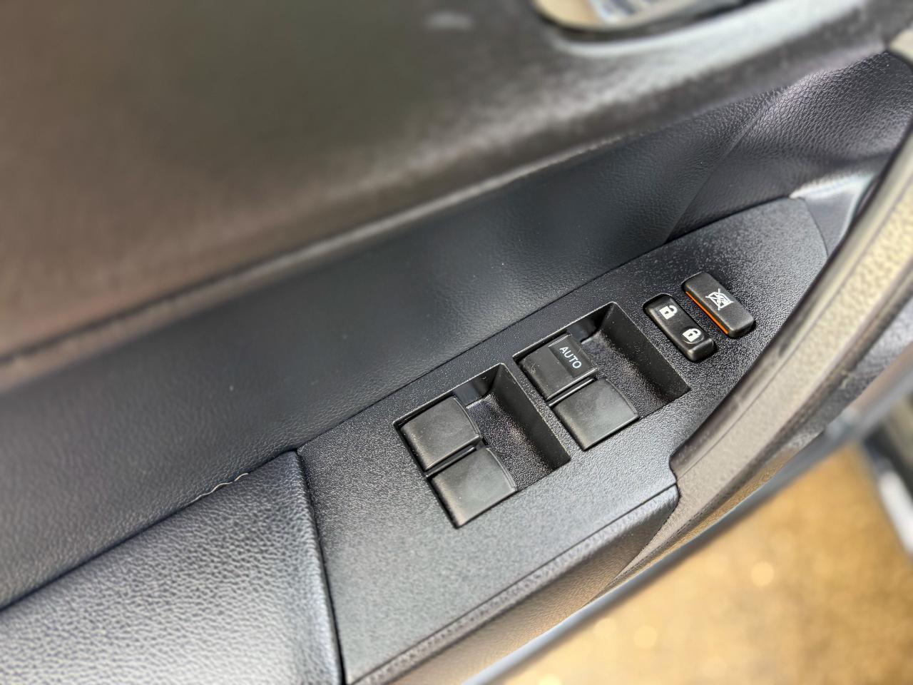 2018 Toyota Corolla XSE/NO ACCIDENTS/LOW KM/NAVI/ACC/CAMERA/ROOF/1.8L Photo