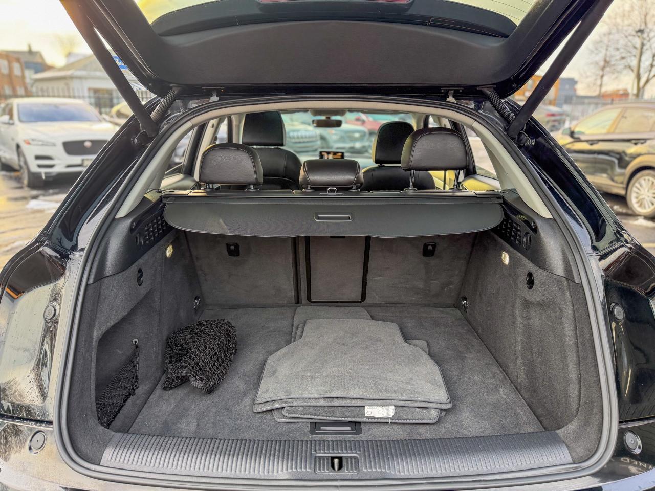 2017 Audi Q3 Komfort/QUATTRO/LOW KM/PANO/NO ACCIDENTS/2.0L Photo