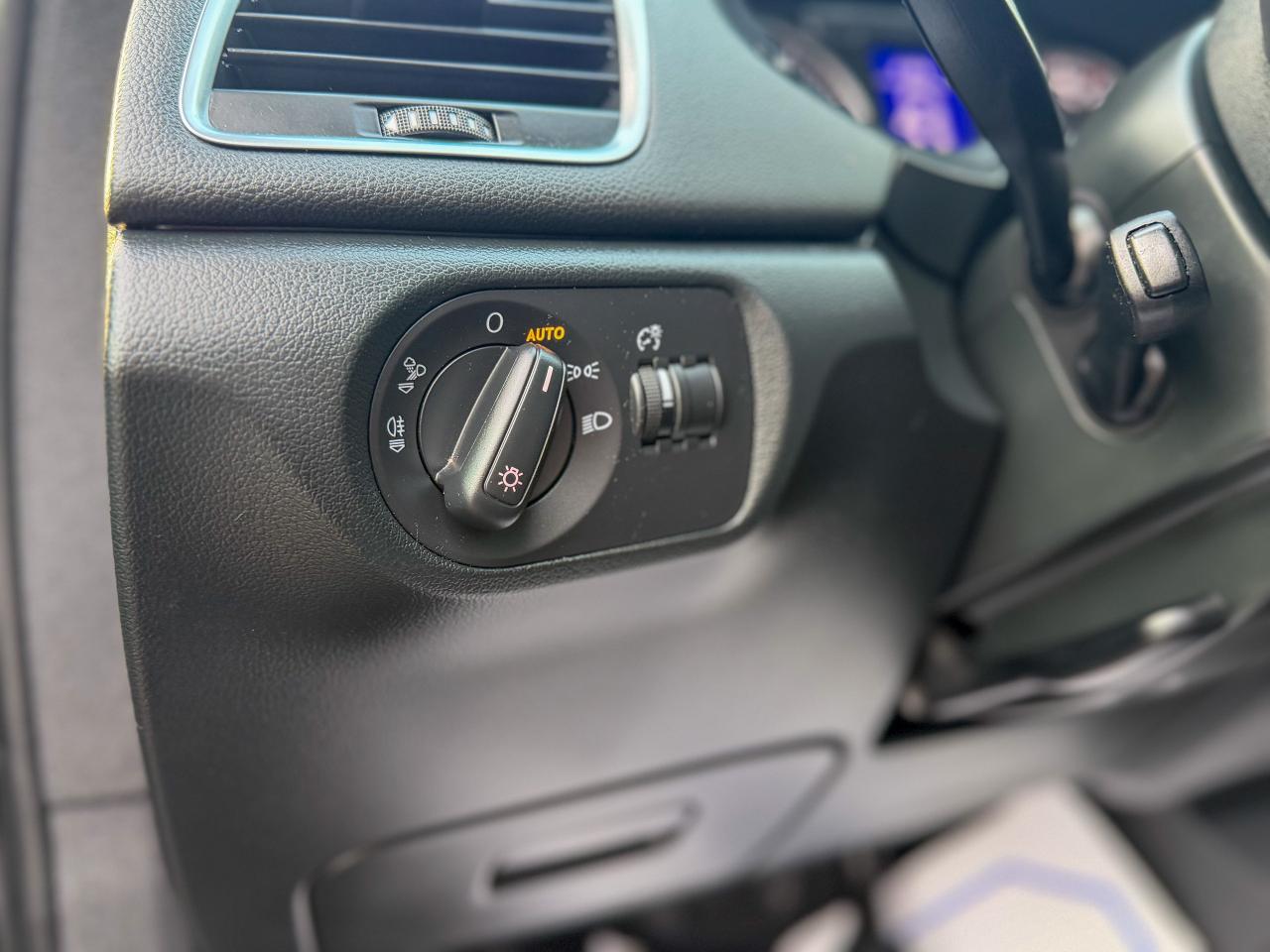 2017 Audi Q3 Komfort/QUATTRO/LOW KM/PANO/NO ACCIDENTS/2.0L Photo