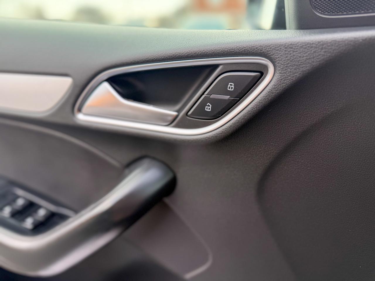 2017 Audi Q3 Komfort/QUATTRO/LOW KM/PANO/NO ACCIDENTS/2.0L Photo