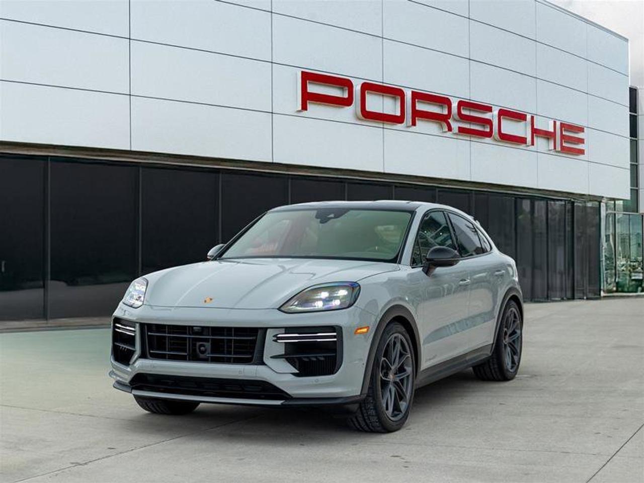 2025 Porsche Cayenne Turbo GT Photo0