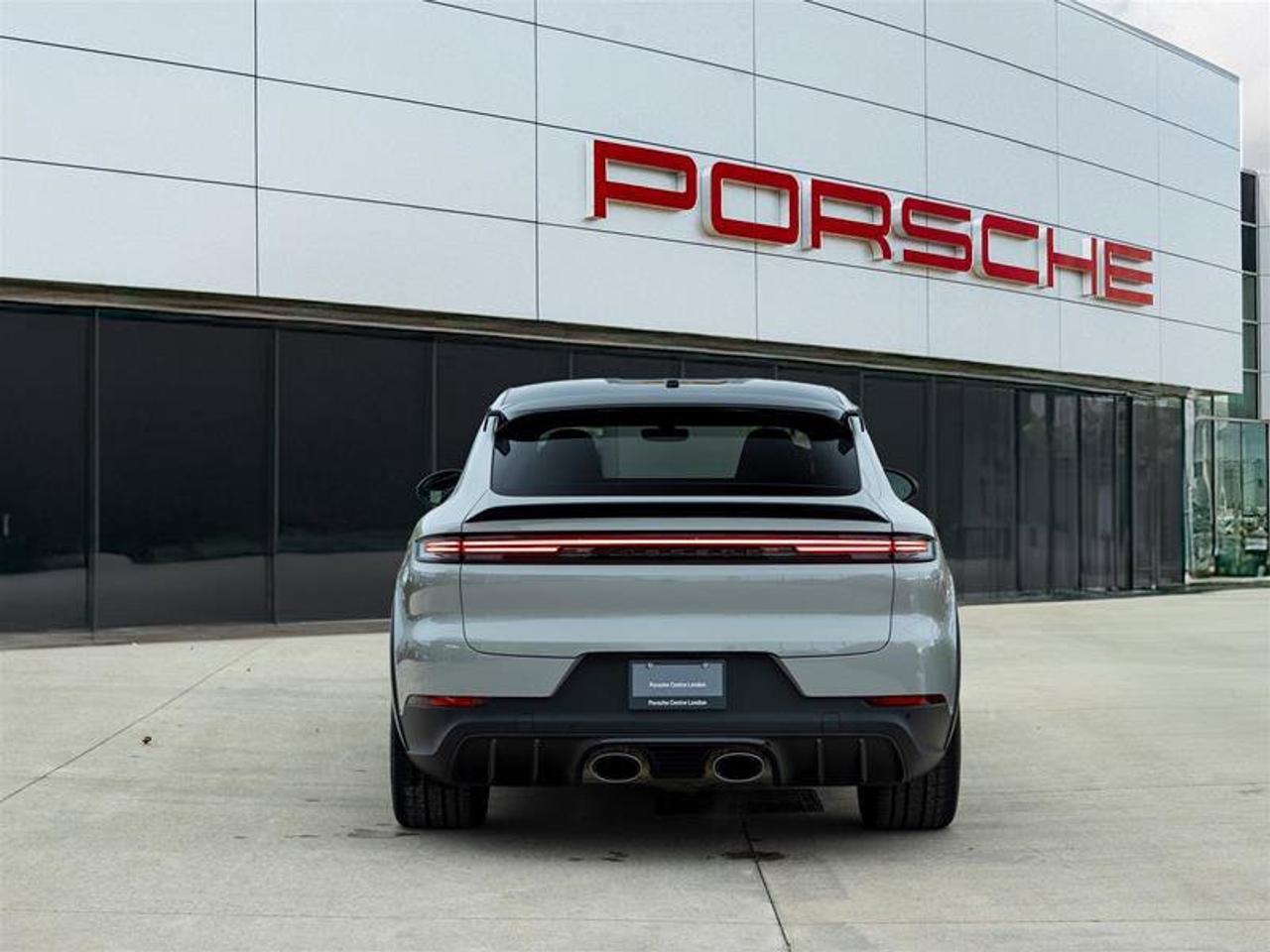 2025 Porsche Cayenne Turbo GT Photo