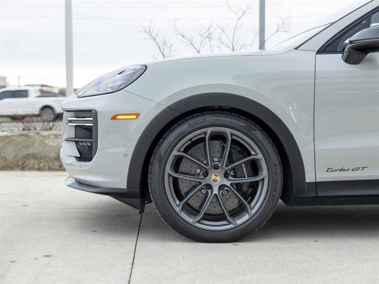 2025 Porsche Cayenne Turbo GT Photo