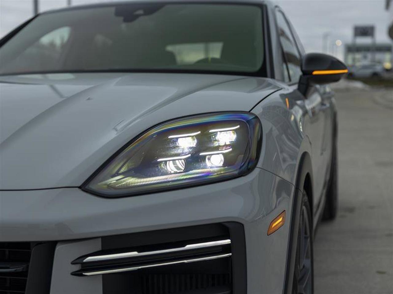 2025 Porsche Cayenne Turbo GT Photo