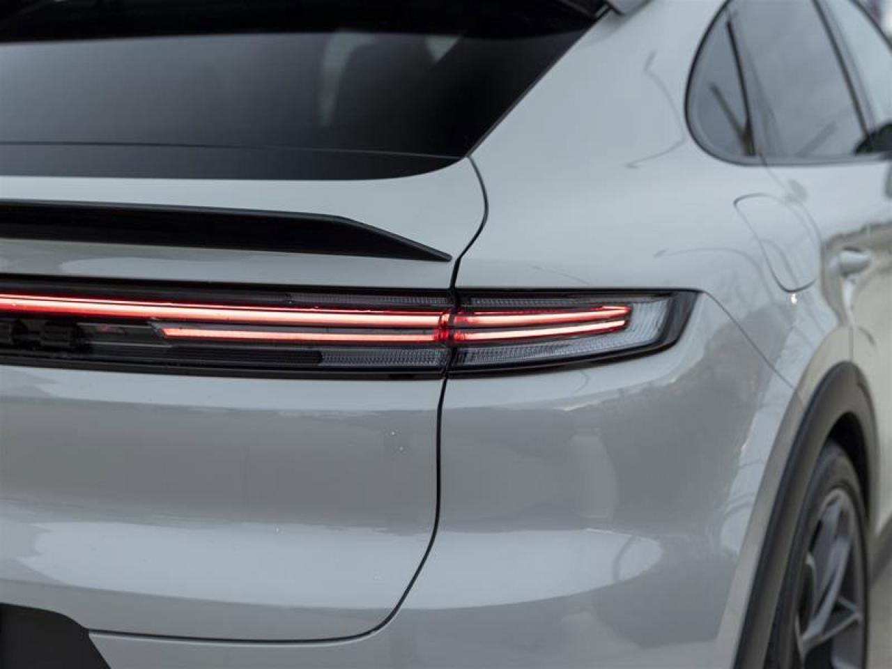 2025 Porsche Cayenne Turbo GT Photo