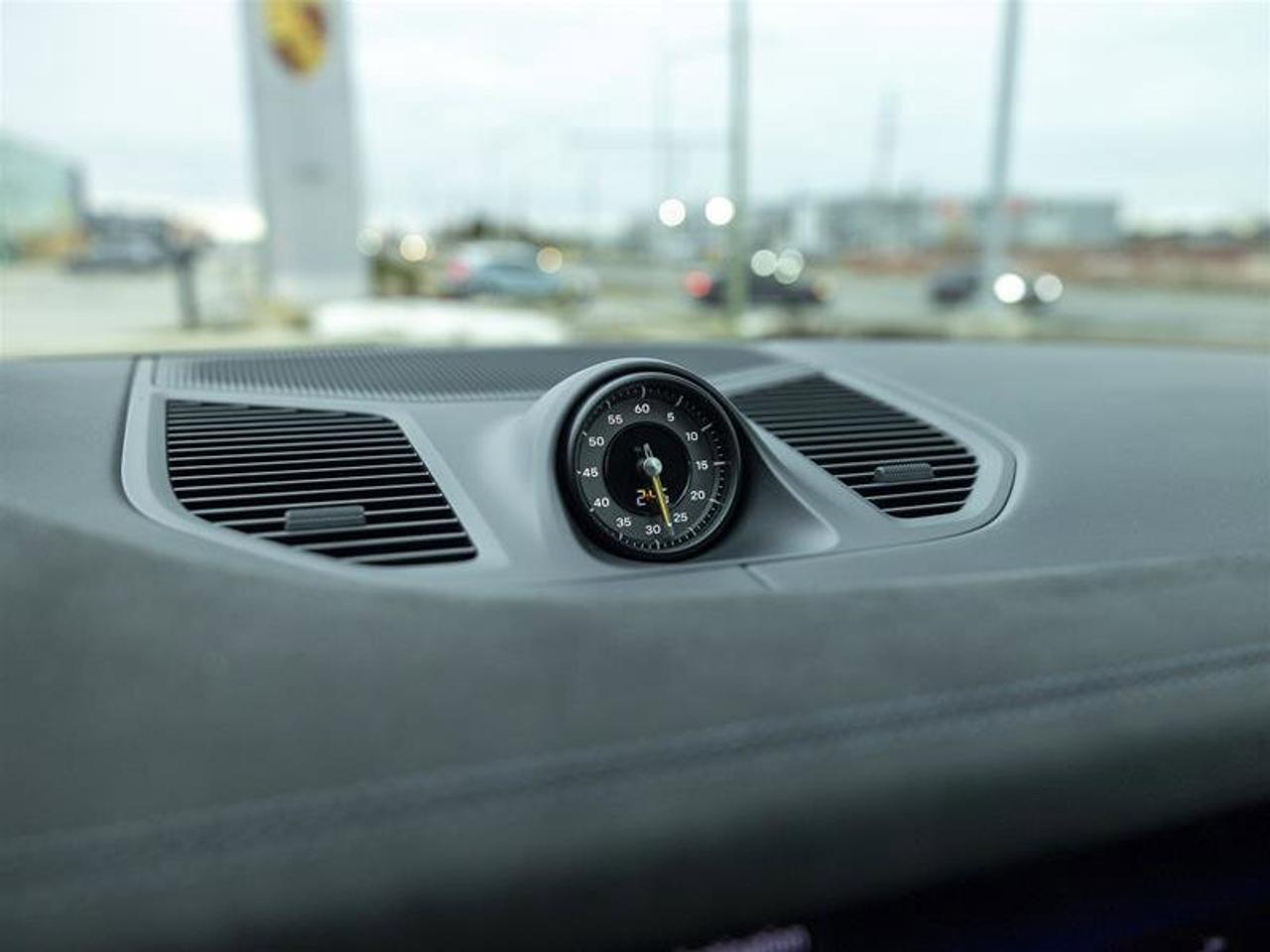 2025 Porsche Cayenne Turbo GT Photo