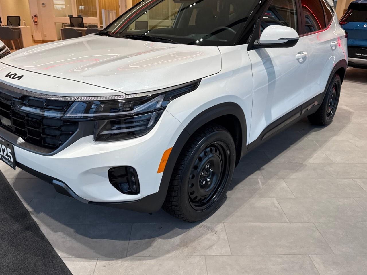 2025 Kia Seltos X-Line AWD Photo