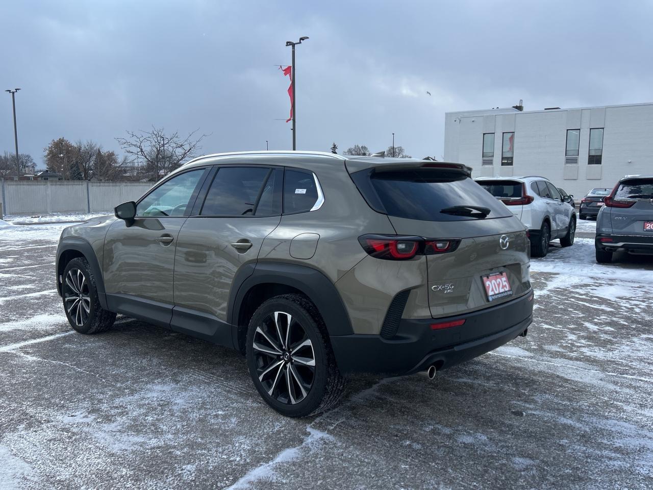 2025 Mazda CX-50 GT Leather  Navigation  Pano Roof H.Seats Photo2