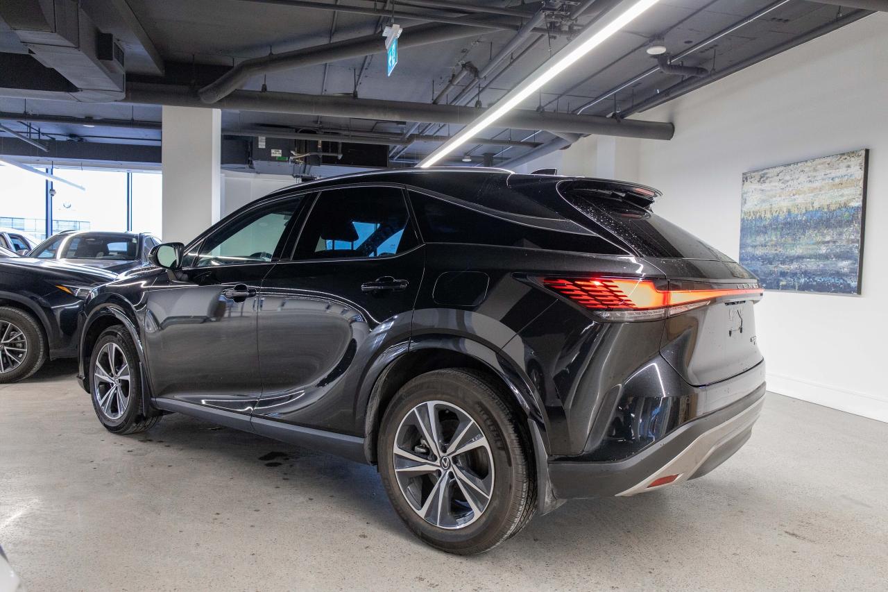 2024 Lexus RX 350 Premium Pkg Safety Certified Welcome Trades Photo3