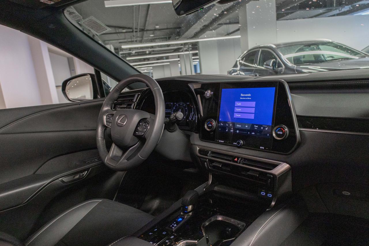 2024 Lexus RX 350 Premium Pkg Safety Certified Welcome Trades Photo