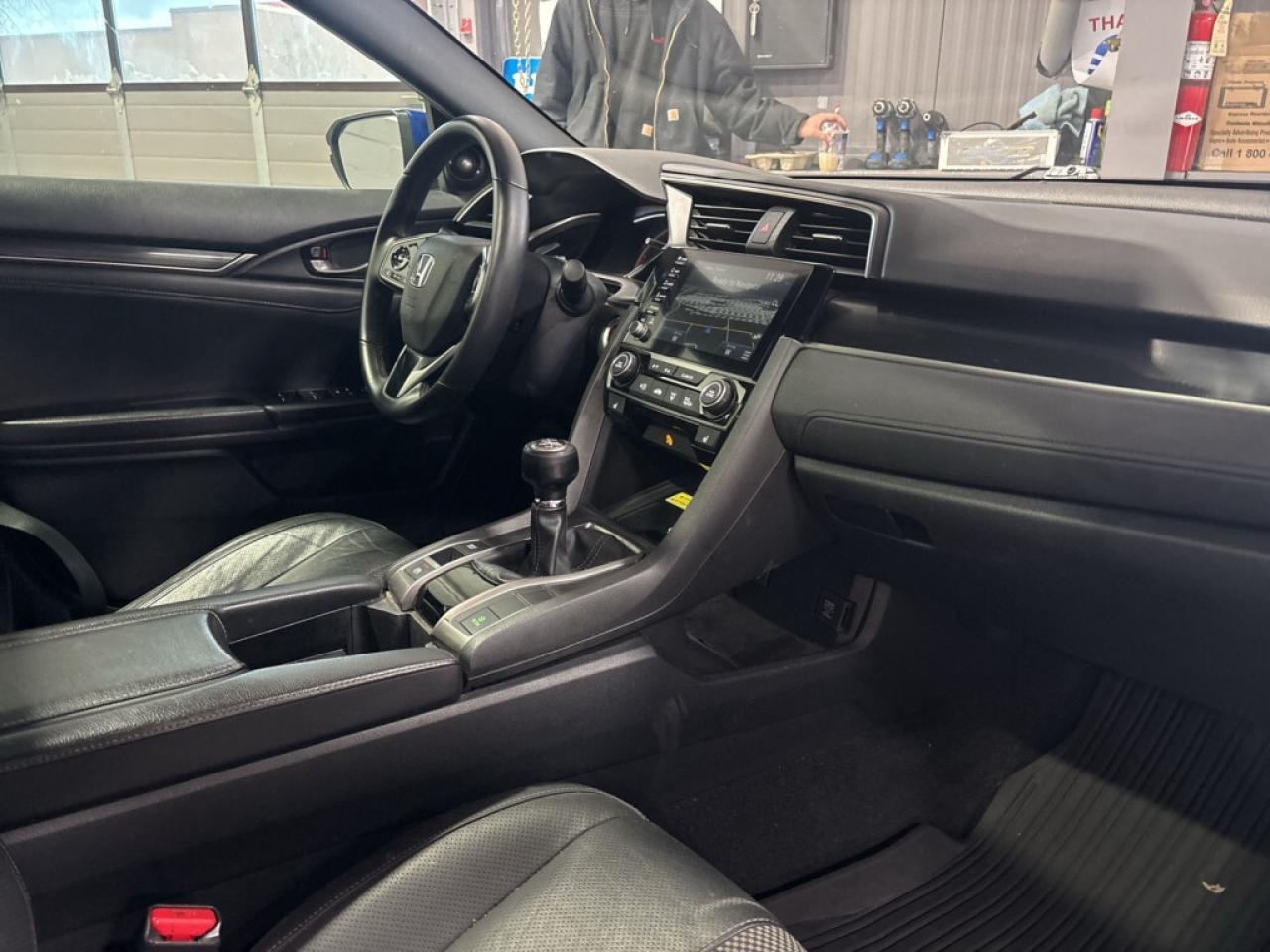 2021 Honda Civic Hatchback Sport Touring Manual/NAVI/Leather/Sunroof/Blind Sp Photo