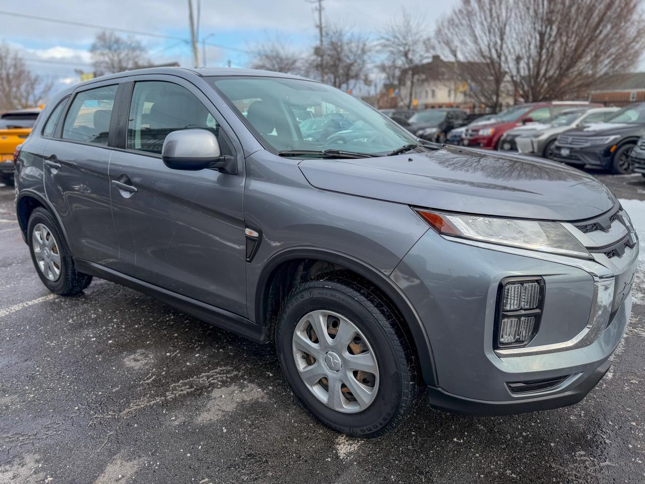 2021 Mitsubishi RVR ES   AWD   LOW KM   NO ACCIDENTS   HEATED SEATS Photo