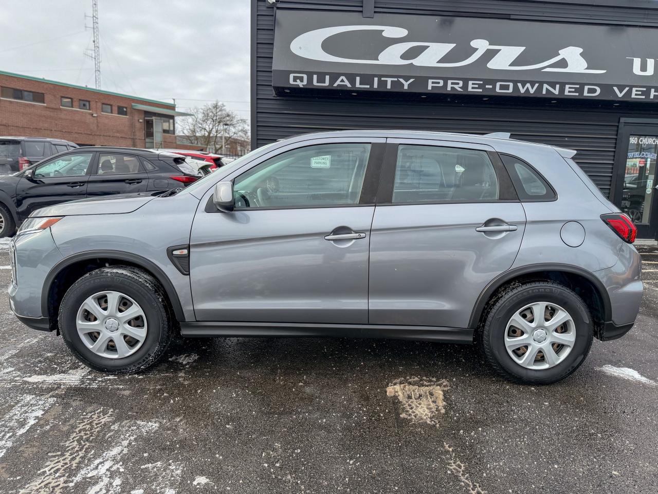2021 Mitsubishi RVR ES   AWD   LOW KM   NO ACCIDENTS   HEATED SEATS Photo