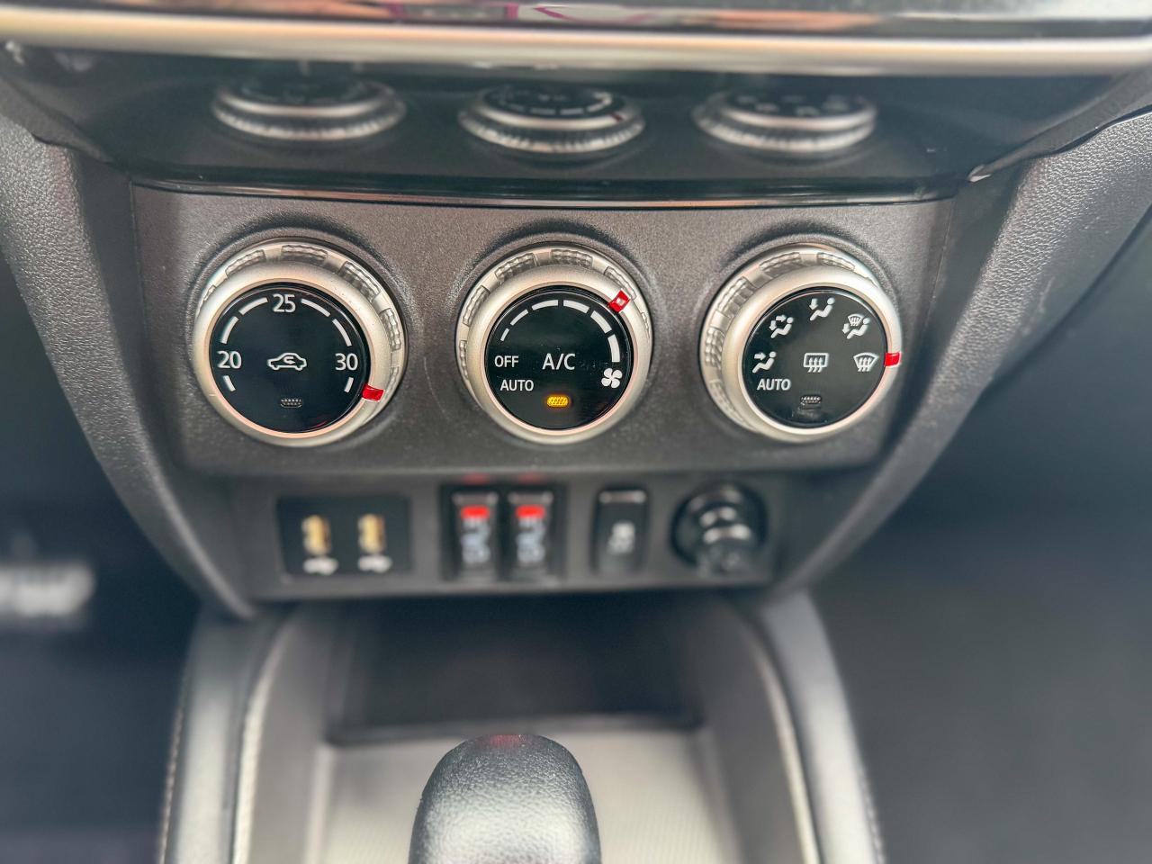 2021 Mitsubishi RVR ES   AWD   LOW KM   NO ACCIDENTS   HEATED SEATS Photo