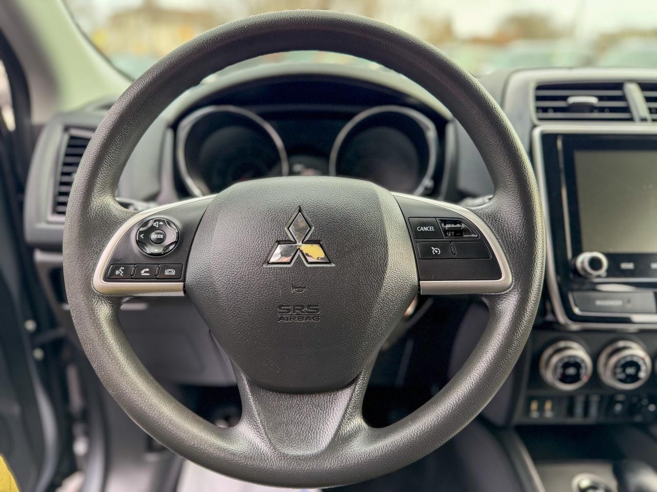 2021 Mitsubishi RVR ES   AWD   LOW KM   NO ACCIDENTS   HEATED SEATS Photo