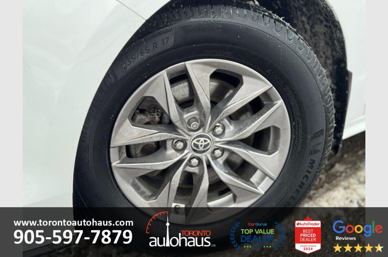 2021 Toyota Sienna LE/FWD/SERVICE RECORDS Photo