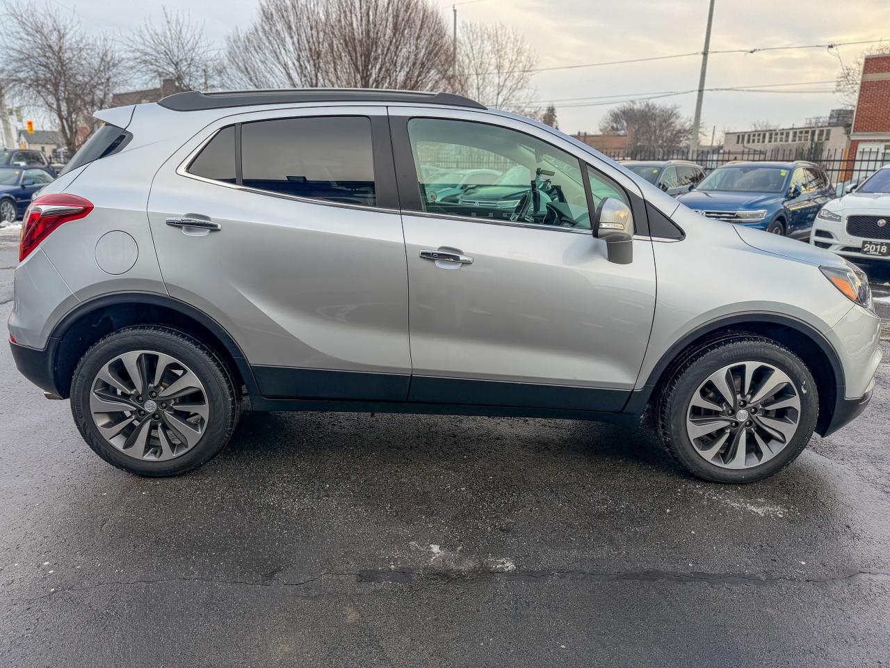 2017 Buick Encore Essence/AWD/LOW KM/BSM/REMOTE/NAVI/CAMERA/LEATHER Photo3