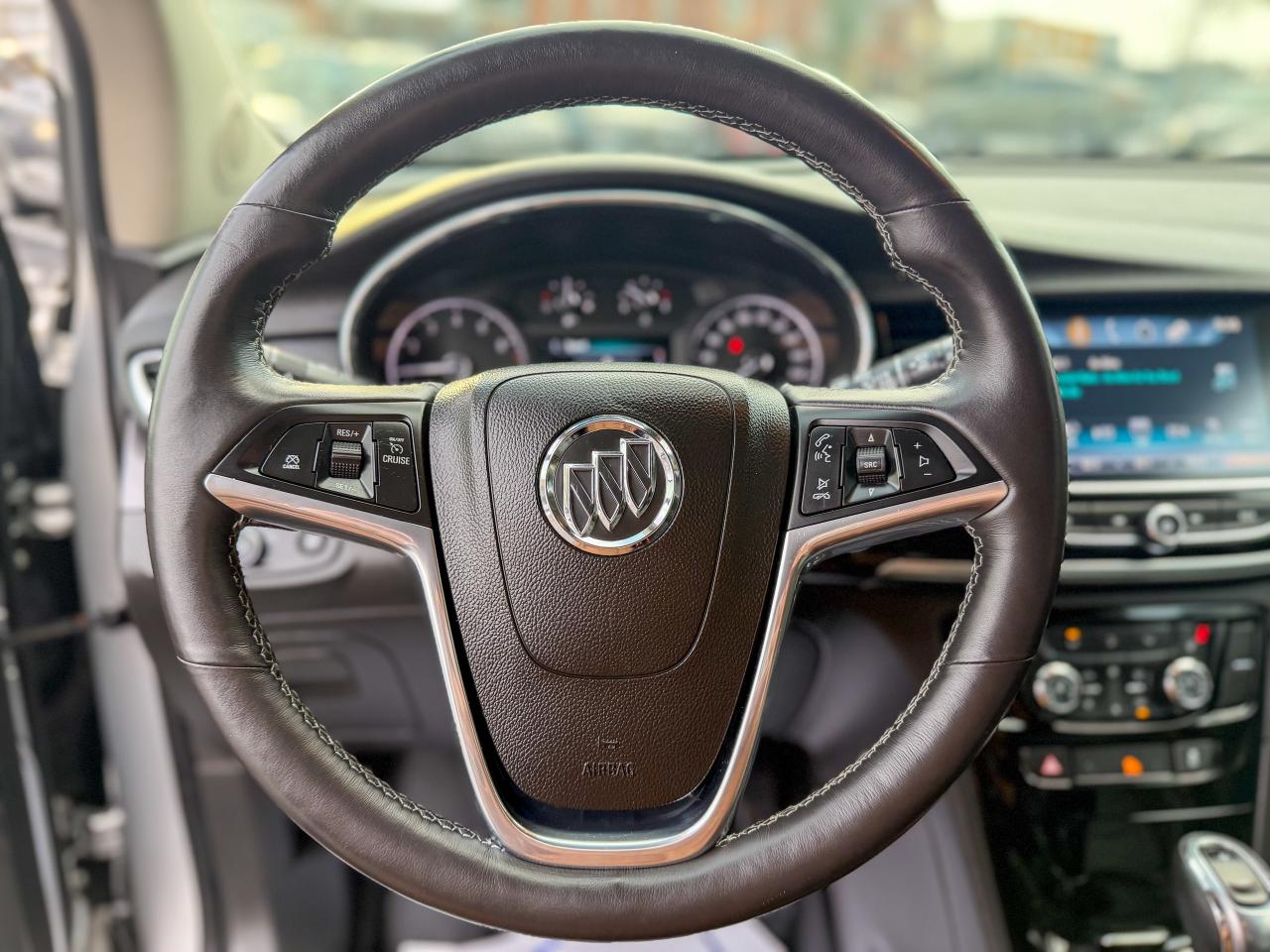 2017 Buick Encore Essence/AWD/LOW KM/BSM/REMOTE/NAVI/CAMERA/LEATHER Photo