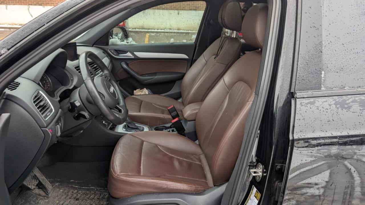 2018 Audi Q3 2.0 TFSI/NAVI/Leather/Sunroof/B Cam/ Clean Carfax Photo4