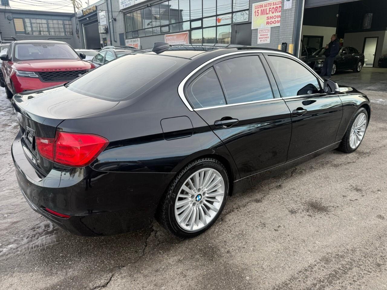 2015 BMW 3 Series 4dr Sdn 320i xDrive AWD 2015 BMW 320 X Dr. low kil Photo