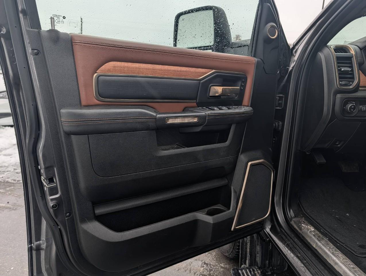 2024 RAM 2500 Limited Longhorn ONE OWNER/NEW ALL SEASON TIRES Photo