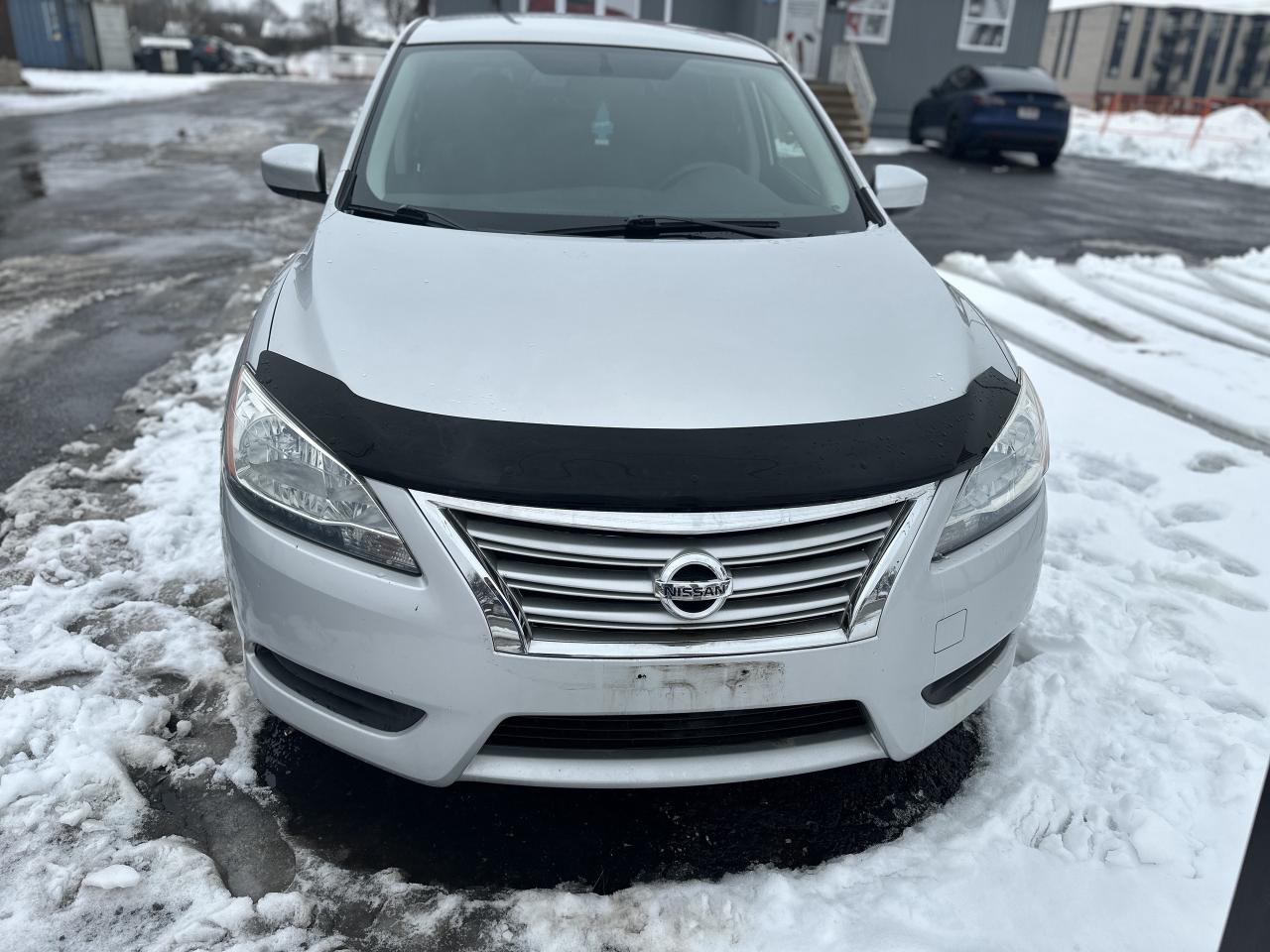 2014 Nissan Sentra SV  62,000 ORIGINAL KMS   Clean carfax   Certified Photo
