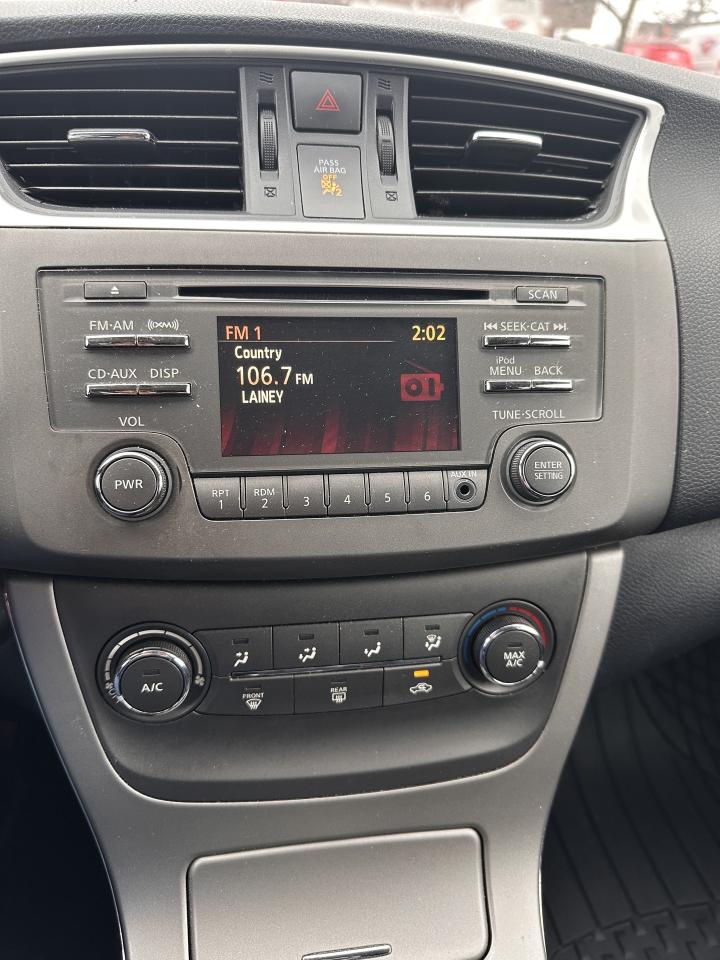 2014 Nissan Sentra SV  62,000 ORIGINAL KMS   Clean carfax   Certified Photo