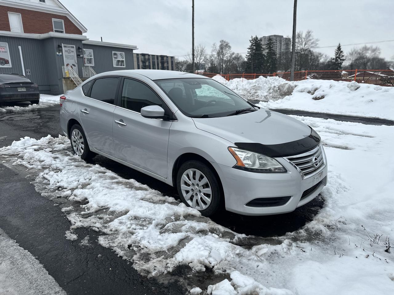 2014 Nissan Sentra SV  62,000 ORIGINAL KMS   Clean carfax   Certified Photo0