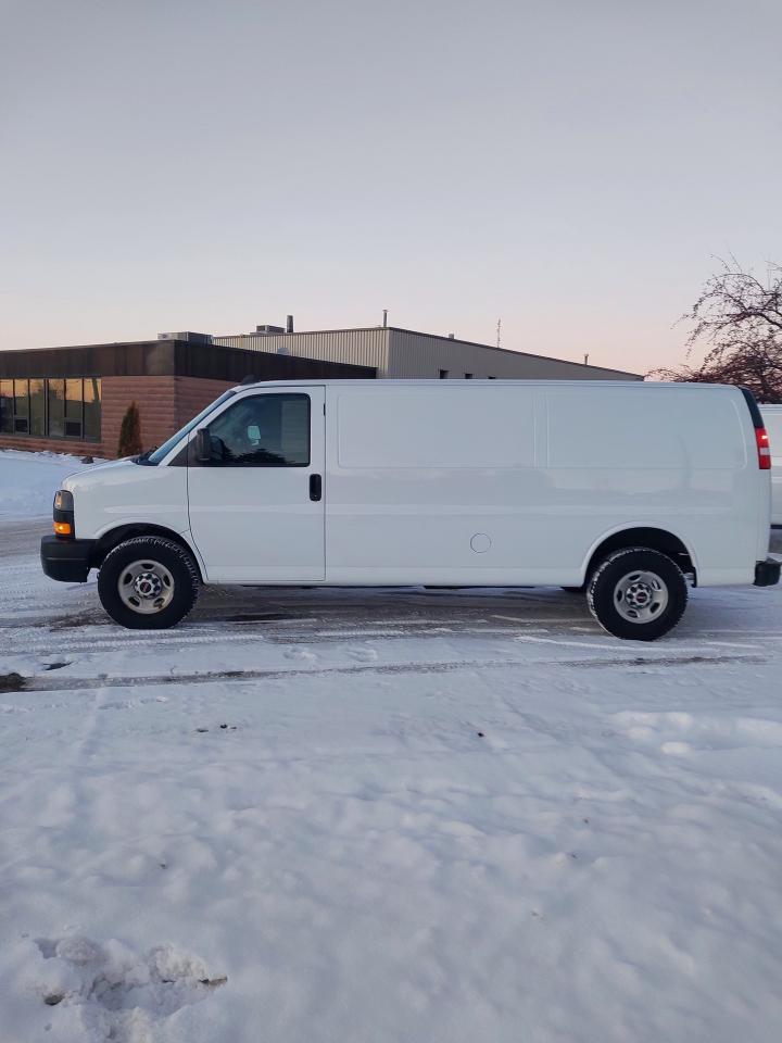 2019 GMC Savana Van 3500 Extended 6.0L V8 Photo