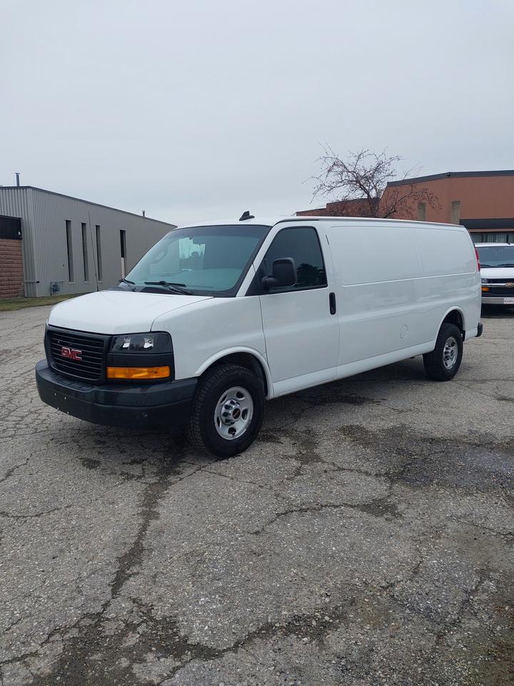 2019 GMC Savana Van 3500 Extended 6.0L V8 Photo0