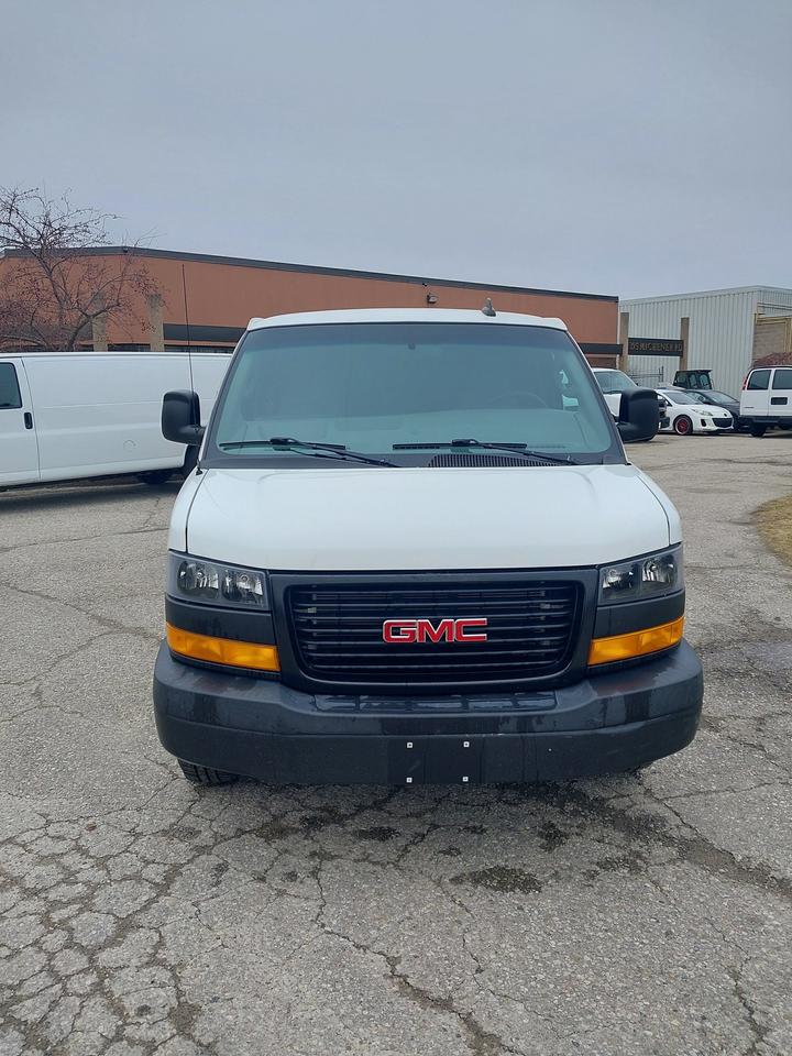 2019 GMC Savana Van 3500 Extended 6.0L V8 Photo