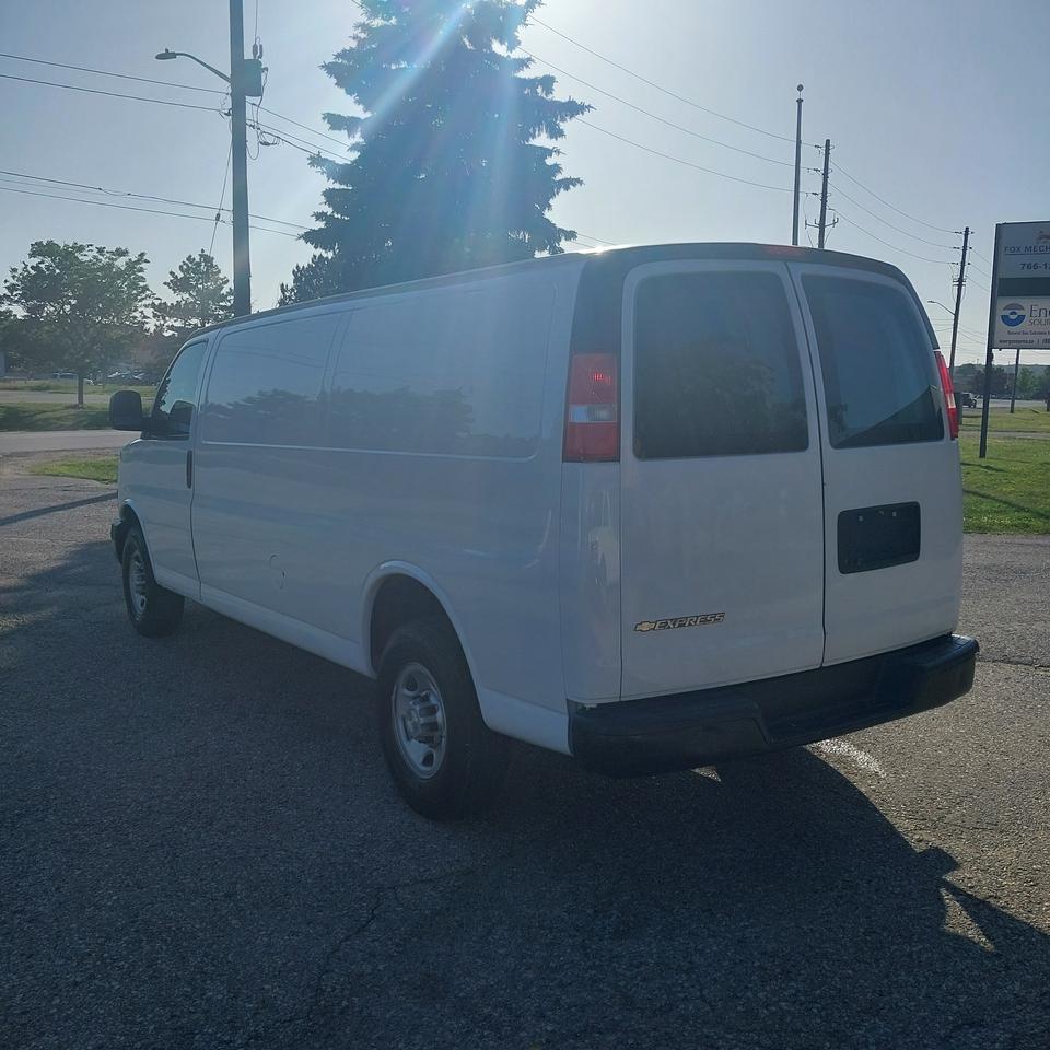2019 Chevrolet Express 2500 V6 Cargo Van 155" WB Photo