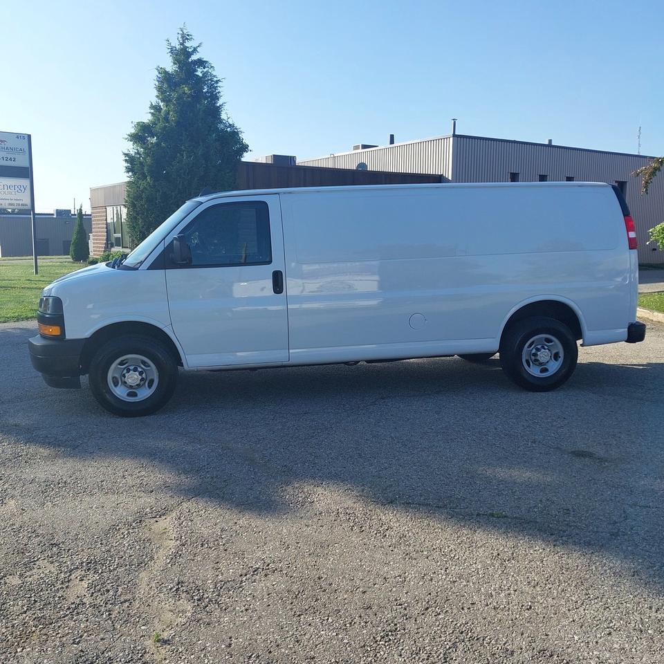 2019 Chevrolet Express 2500 V6 Cargo Van 155" WB Photo1