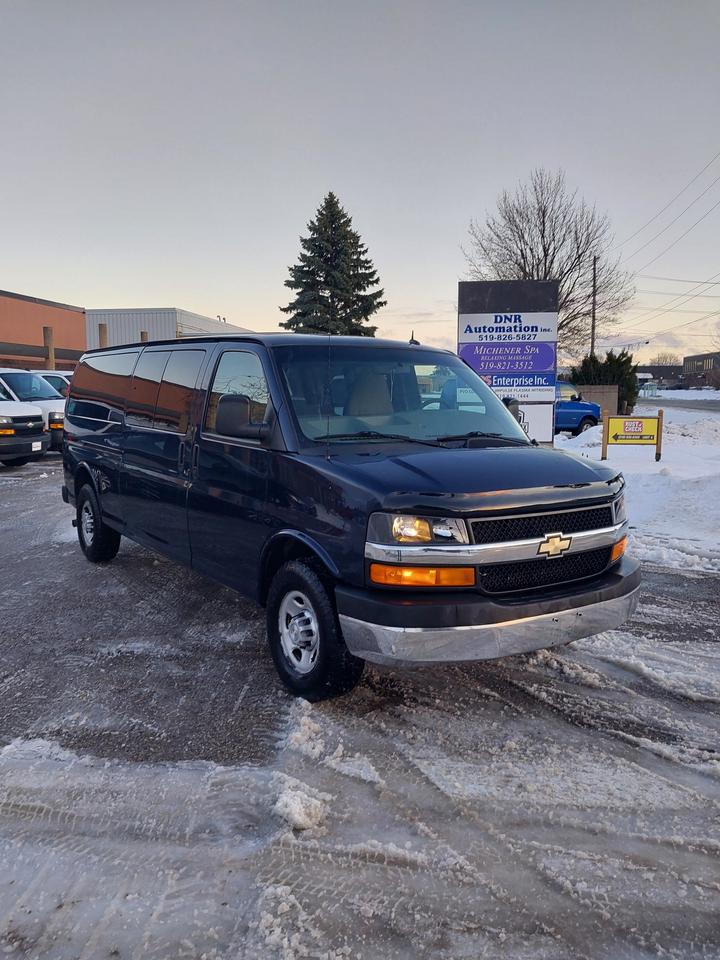 2014 Chevrolet Express 3500 LT 15 Passenger 6.0L V8 Photo