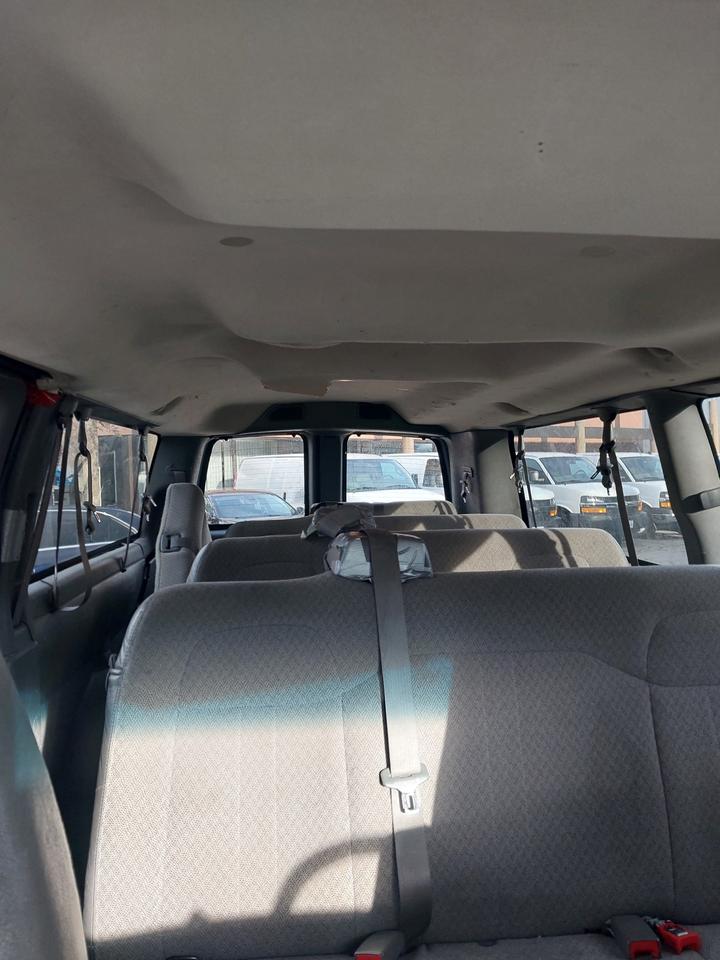 2014 Chevrolet Express 3500 LT 15 Passenger 6.0L V8 Photo