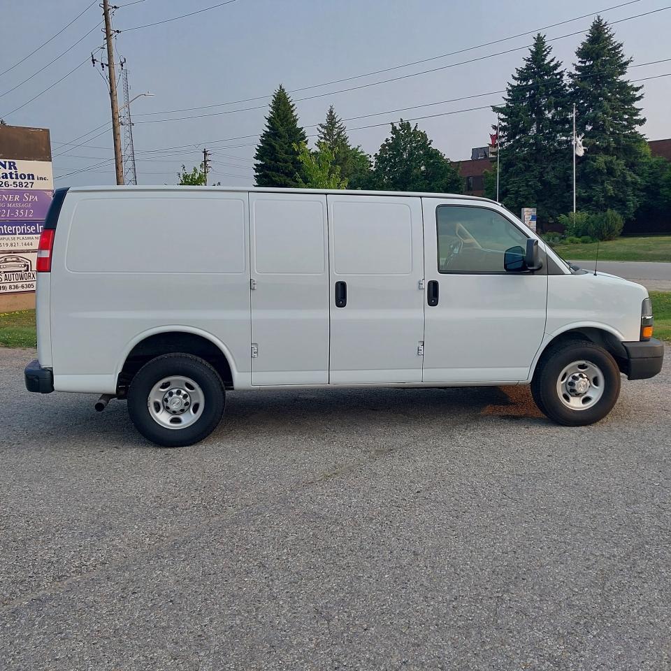 2018 Chevrolet Express 2500 V6 Cargo Van 135" WB Photo